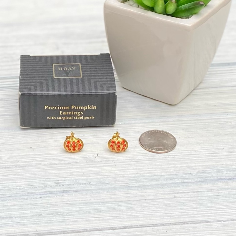 VTG Avon PUMPKIN Earrings - Picture 13 of 14